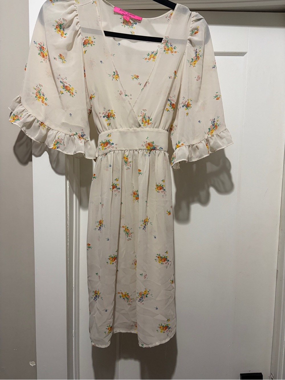 Betsy Johnson Light Cream Floral Midi Dress with Puff Sleeves